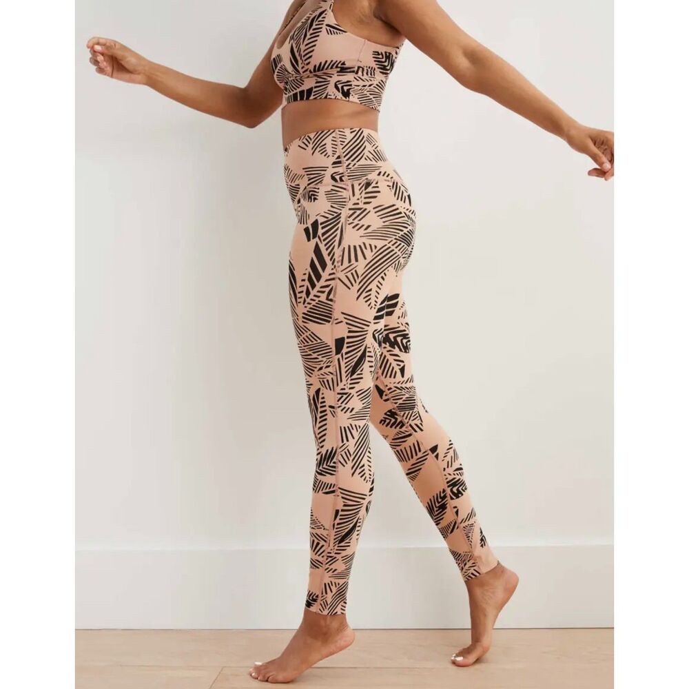 AERIE Palm Leaf Print 7/8 Leggings Smooth Touch High Rise Black/Tan, Sz M